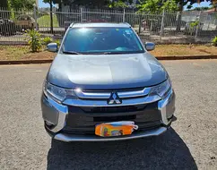 MITSUBISHI OUTLANDER 3.0 GT 4X4 V6 24V GASOLINA 4P AUTOMÁTICO MITSUBISHI OUTLANDER 3.0 GT 4X4 V6 24V GASOLINA 4P AUTOMÁTICO