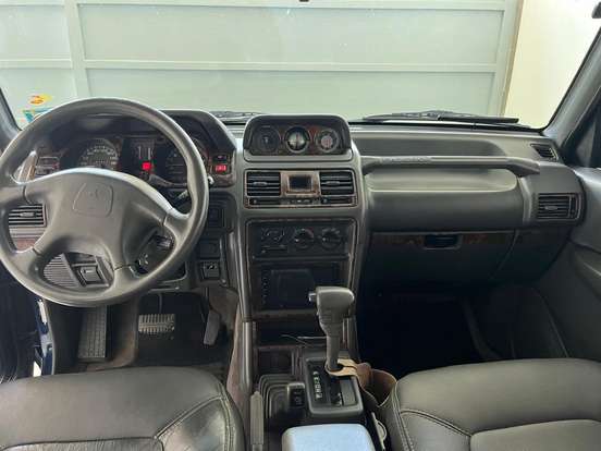 MITSUBISHI-PAJERO-3.0 GLS-B 4X4 V6 181CV GASOLINA 4P AUTOMÁTICO MITSUBISHI-PAJERO-1997