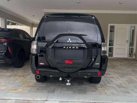 MITSUBISHI-PAJERO-3.2 HPE 4X4 7 LUGARES 16V TURBO INTERCOOLER DIESEL 4P AUTOMÁTICO MITSUBISHI-PAJERO-2015