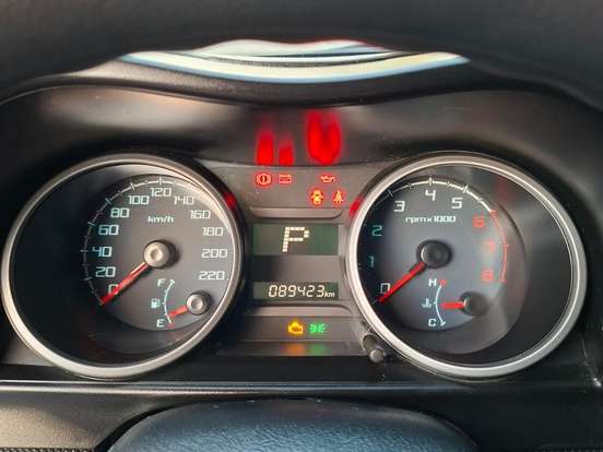 MITSUBISHI-PAJERO TR4-2.0 4X2 16V 140CV FLEX 4P AUTOMÁTICO MITSUBISHI-PAJERO TR4-2013