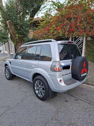 MITSUBISHI-PAJERO TR4-2013