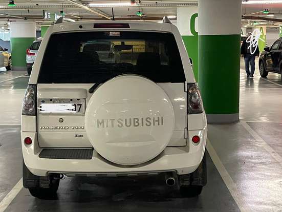 MITSUBISHI-PAJERO TR4-2012