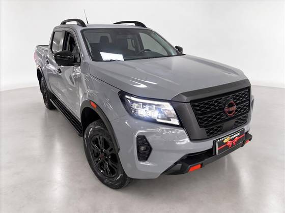 NISSAN FRONTIER 2.3 16V TURBO DIESEL PRO4X CD 4X4 AUTOMÁTICO