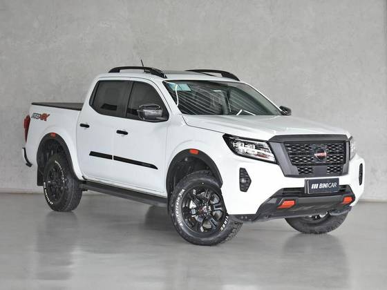 NISSAN FRONTIER 2.3 16V TURBO DIESEL PRO4X CD 4X4 AUTOMÁTICO