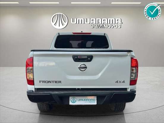 NISSAN-FRONTIER-2021