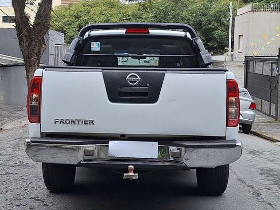 NISSAN-FRONTIER-2013