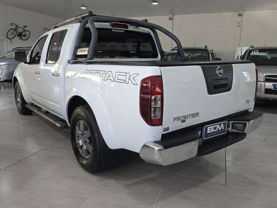NISSAN-FRONTIER-2.5 SV ATTACK 4X4 CD TURBO ELETRONIC DIESEL 4P AUTOMÁTICO NISSAN-FRONTIER-2015