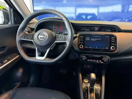 NISSAN-KICKS-2023
