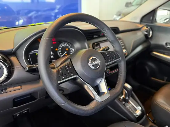 NISSAN-KICKS-2023