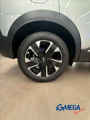 NISSAN-KICKS-2025