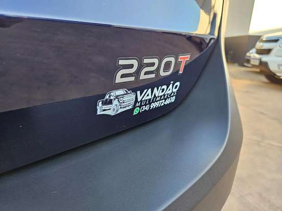 NISSAN-KICKS-2025