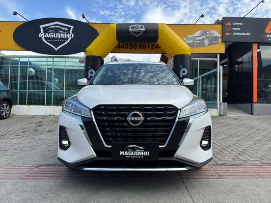 NISSAN-KICKS-2023
