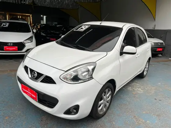 NISSAN MARCH 1.6 SV 16V FLEXSTART 4P MANUAL
