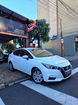 NISSAN-VERSA-2021