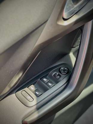 PEUGEOT-2008-1.6 16V FLEX GRIFFE 4P AUTOMÁTICO PEUGEOT-2008-2019