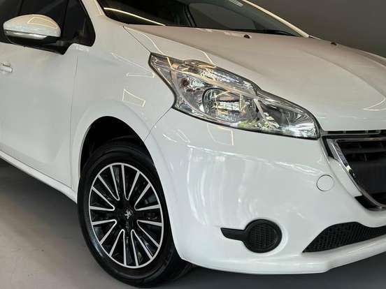 PEUGEOT-208-2014