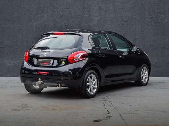 PEUGEOT-208-1.6 ALLURE 16V FLEX 4P AUTOMÁTICO PEUGEOT-208-2016