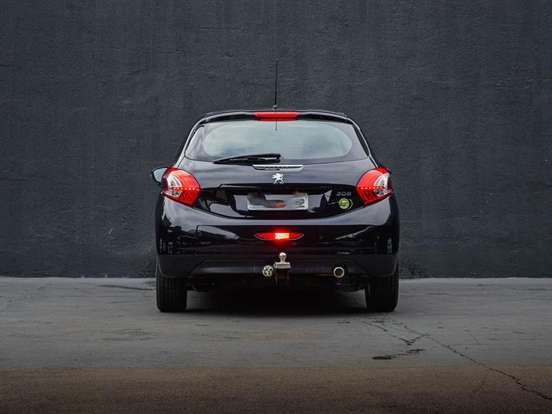 PEUGEOT-208-1.6 ALLURE 16V FLEX 4P AUTOMÁTICO PEUGEOT-208-2016