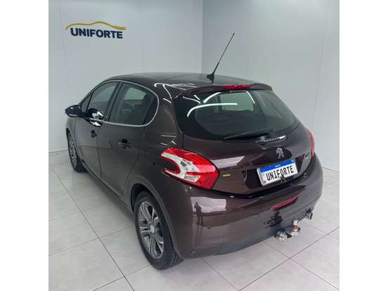 PEUGEOT-208-2014