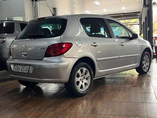 PEUGEOT-307-2009