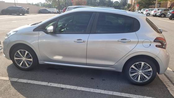 PEUGEOT 208 1.6 GRIFFE 16V FLEX 4P AUTOMÁTICO