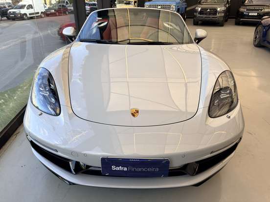 PORSCHE-718-2024