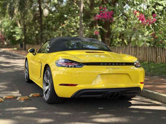 PORSCHE-718-2024