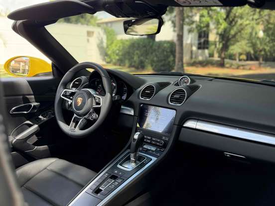 PORSCHE-718-2024