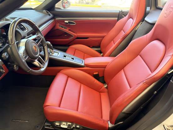 PORSCHE-718-2024