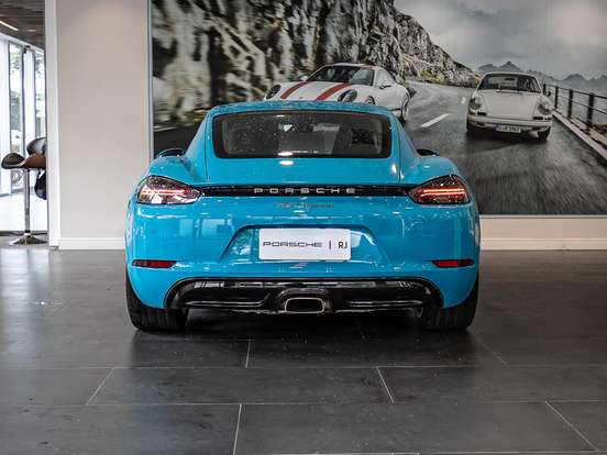 PORSCHE-718-2019