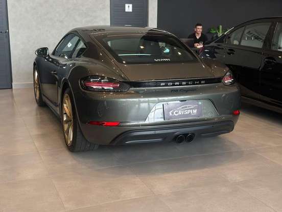 PORSCHE-718-2024