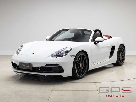 PORSCHE-718-2025