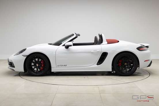 PORSCHE-718-2025