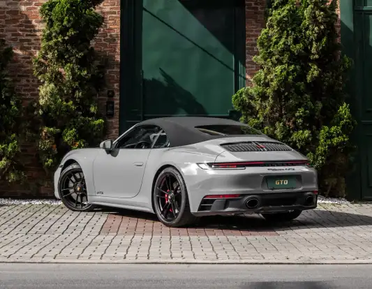 PORSCHE-911-2023