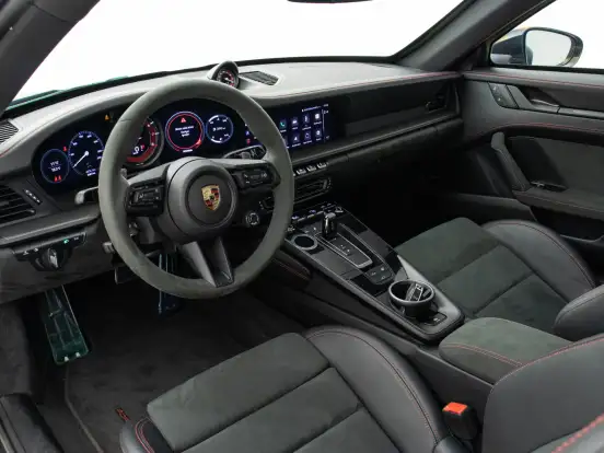 PORSCHE-911-2024