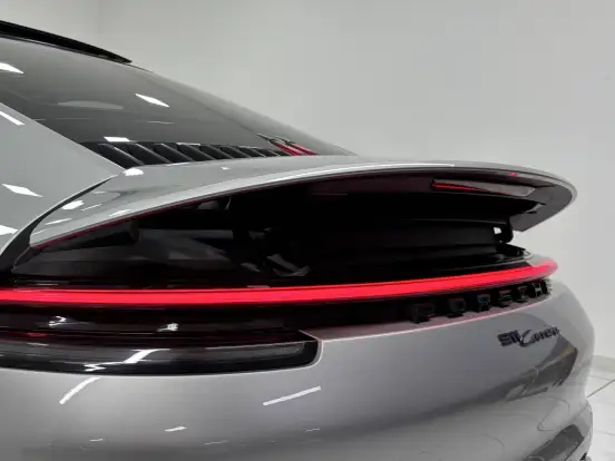 PORSCHE-911-2021