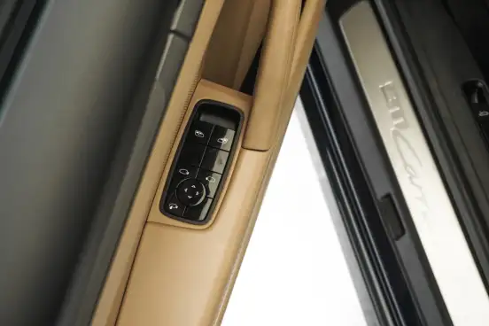 PORSCHE-911-2020