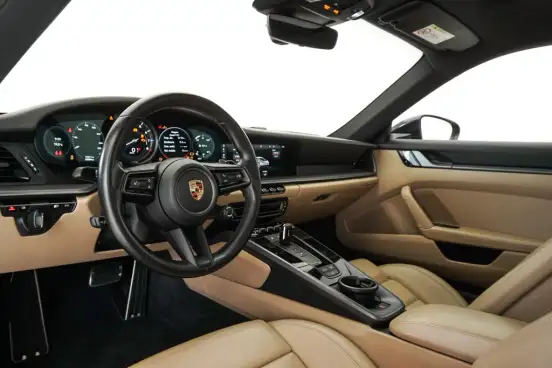 PORSCHE-911-2020