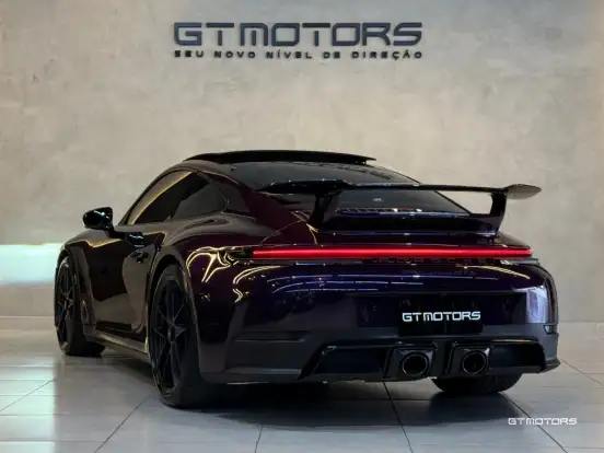 PORSCHE-911-2025