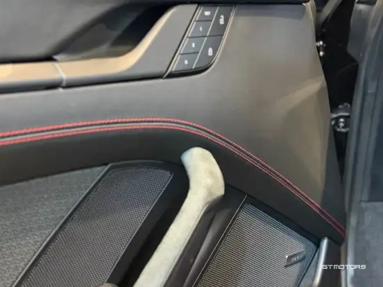 PORSCHE-911-2025