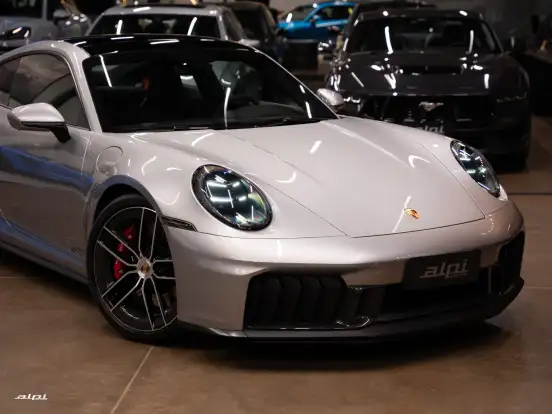 PORSCHE-911-2025