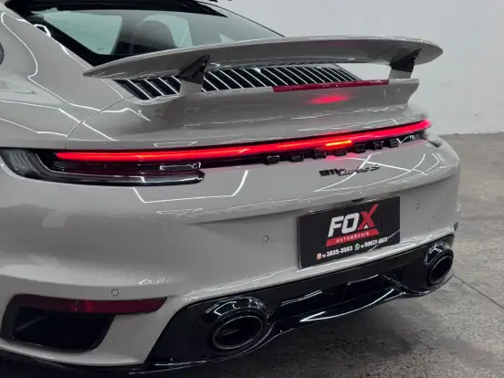 PORSCHE-911-2021
