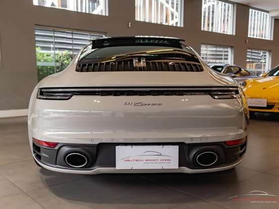 PORSCHE-911-2023
