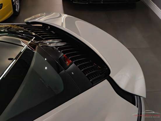 PORSCHE-911-2023
