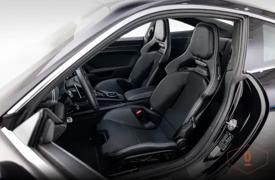 PORSCHE-911-2025