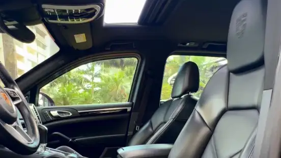 PORSCHE-CAYENNE-2017