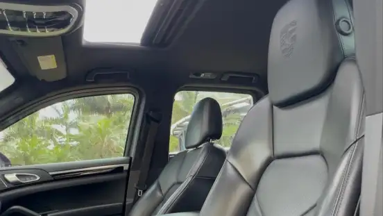 PORSCHE-CAYENNE-2017