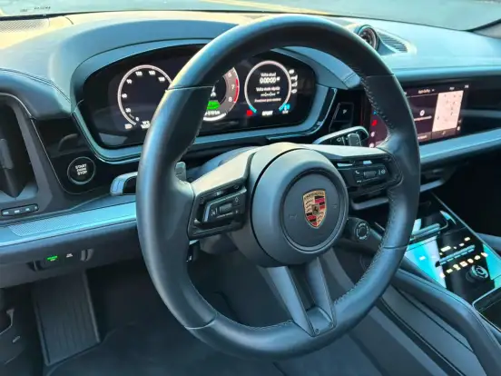 PORSCHE-CAYENNE-2024