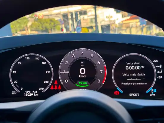 PORSCHE-CAYENNE-2024