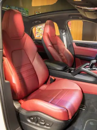 PORSCHE-CAYENNE-2022